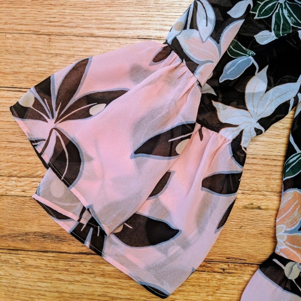 LOFT floral off shoulder blouse - Picture 4 of 9